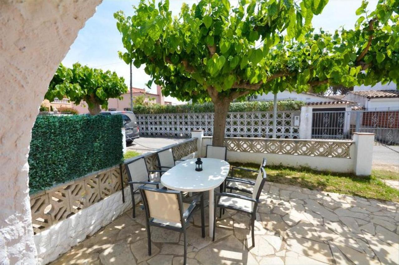Casas Montgri Villa Empuriabrava Bagian luar foto